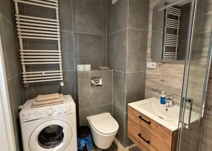 Star A122 Apartment *